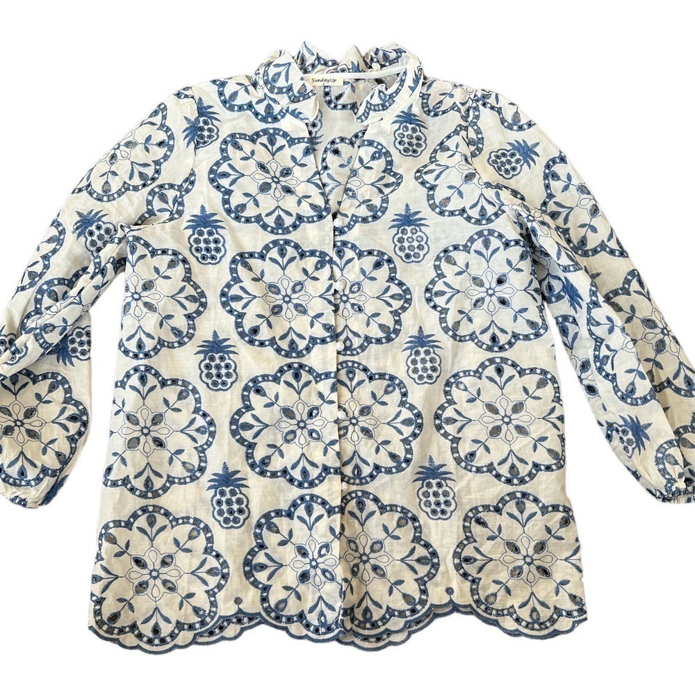 Sunday up beautiful eyelet floral blouse womens size S